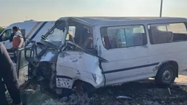 Microbus overturn injures 11 on Ihnasiya-Beni Suef