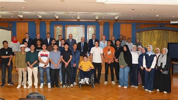 Deputy PM Meets Top 2026 Students