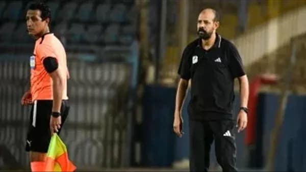 عماد النحاس يراجع بيراميدز قبل مواجهة المصري
