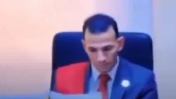 محاكمة متهم بانتحال صفة قاضي تؤجل في عين شمس