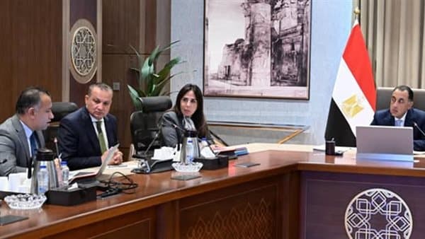 رئيس الوزراء يركز على ملفات التنمية السياحية