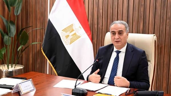 حماية المستهلك تتلف ورشة منظفات غير مرخصة
