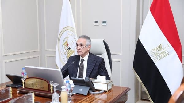 بدء تشغيل 6 فروع توثيق في قري حياة كريمة