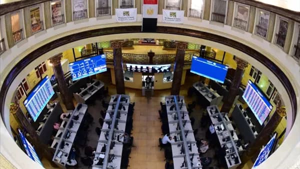 Egyptian stocks fall amid 26.5B loss