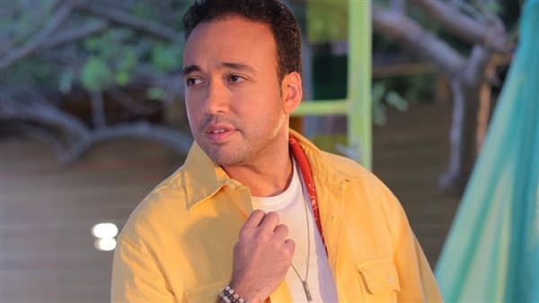 أحمد عجمي يطلق كليب صيفي