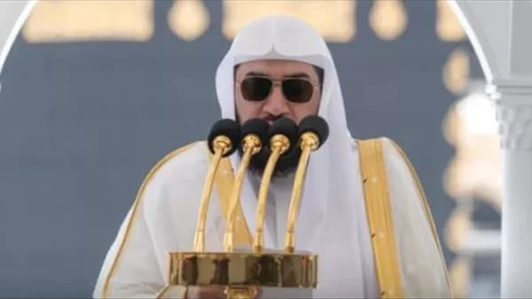 خطيب الحرام: من يهدد البيت الحرام لا ينتمي للإسلام