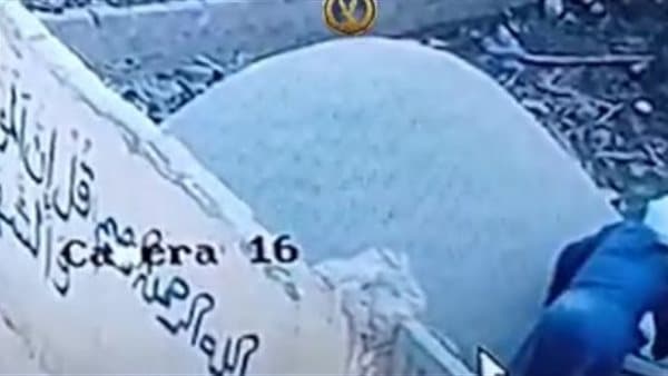 اتهام شخص وسيدة بنبش القبور في سوهاج يتكشف