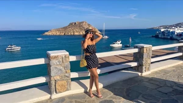 Huda Al-Etriby’s 1960s style in Mykonos