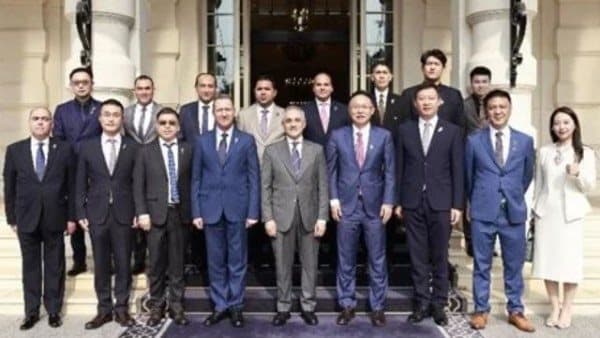 وزير العدل يزور تقنية العدالة في هواوي