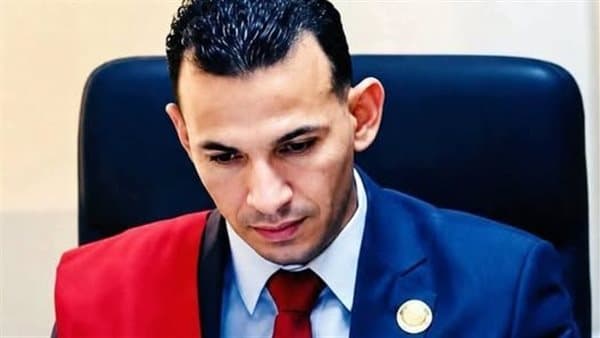 القاضي المزيف يحكم بالسجن عامين على سيدة