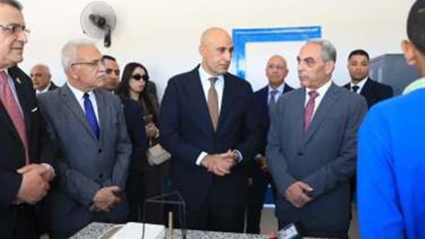وزير التعليم يسلط الضوء على مدارس التكنولوجيا