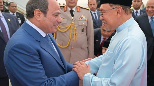 Malaysian PM Eyes New Cooperation with Egypt