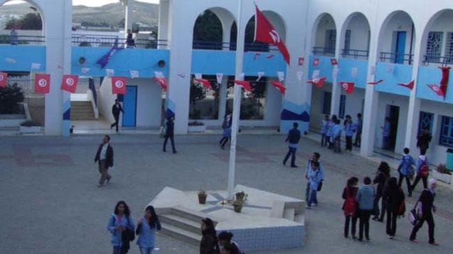 Province to Implement One-Class System in Seven Middle Schools from November 2