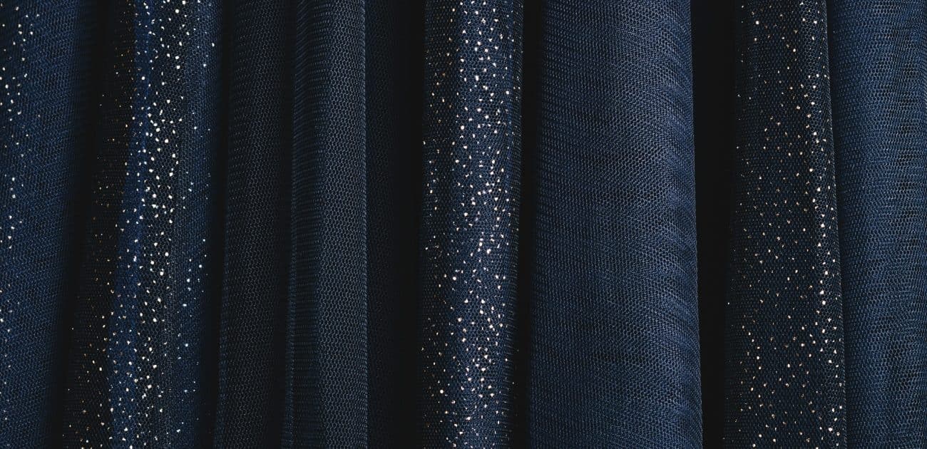 Colors That Complement Navy Blue Dress