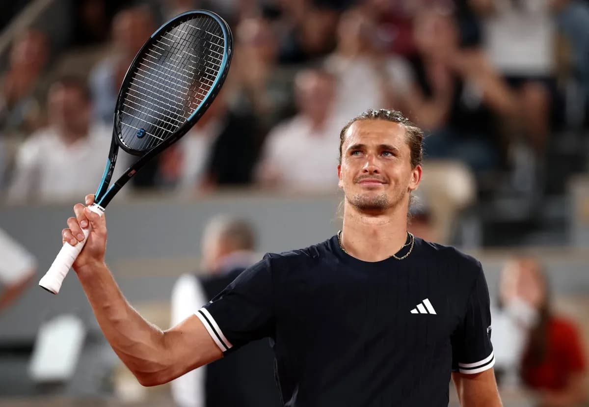 Zverev wins at Roland Garros