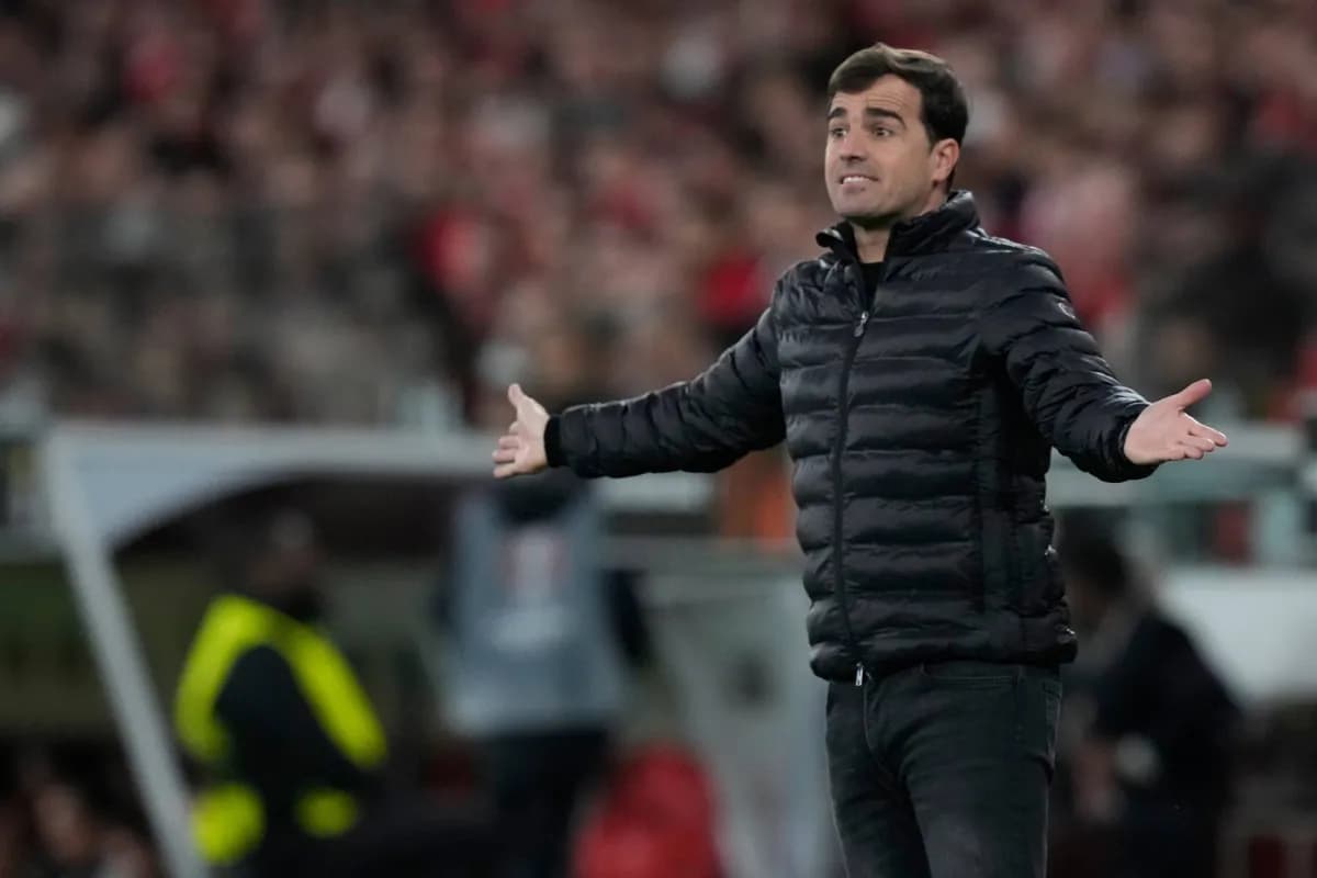 Leverkusen names Martinez Novell as coach