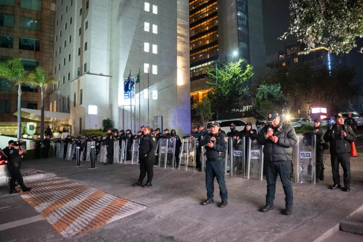 US Embassy in Mexico warns travelers before England match