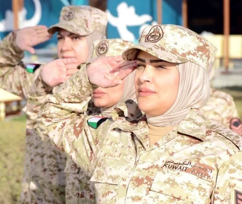 Kuwaiti Army invites women to join