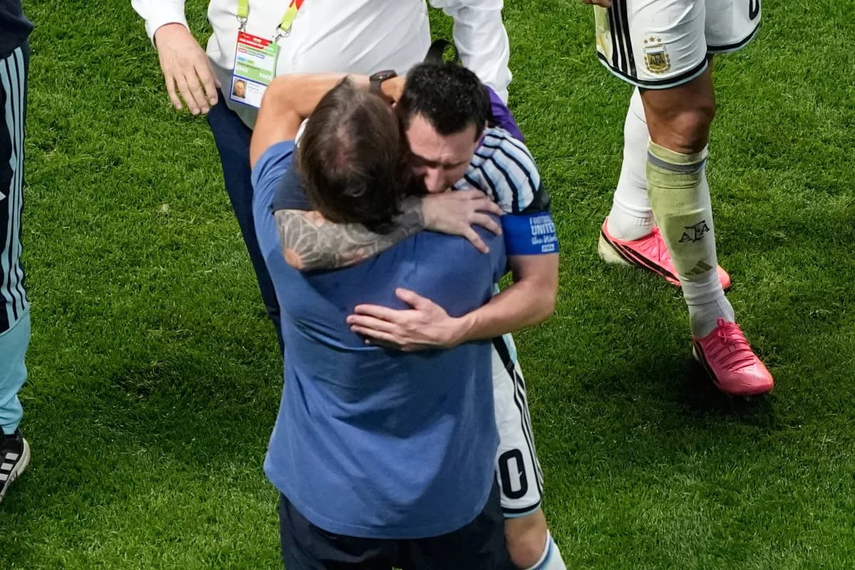 Scoloni says Messi plays for nights like these