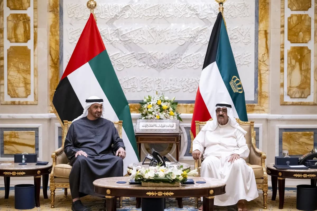أمير الكويت ورئيس الإمارات يبحثان تعزيز التعاون الاقتصادي وتطورات المنطقة
