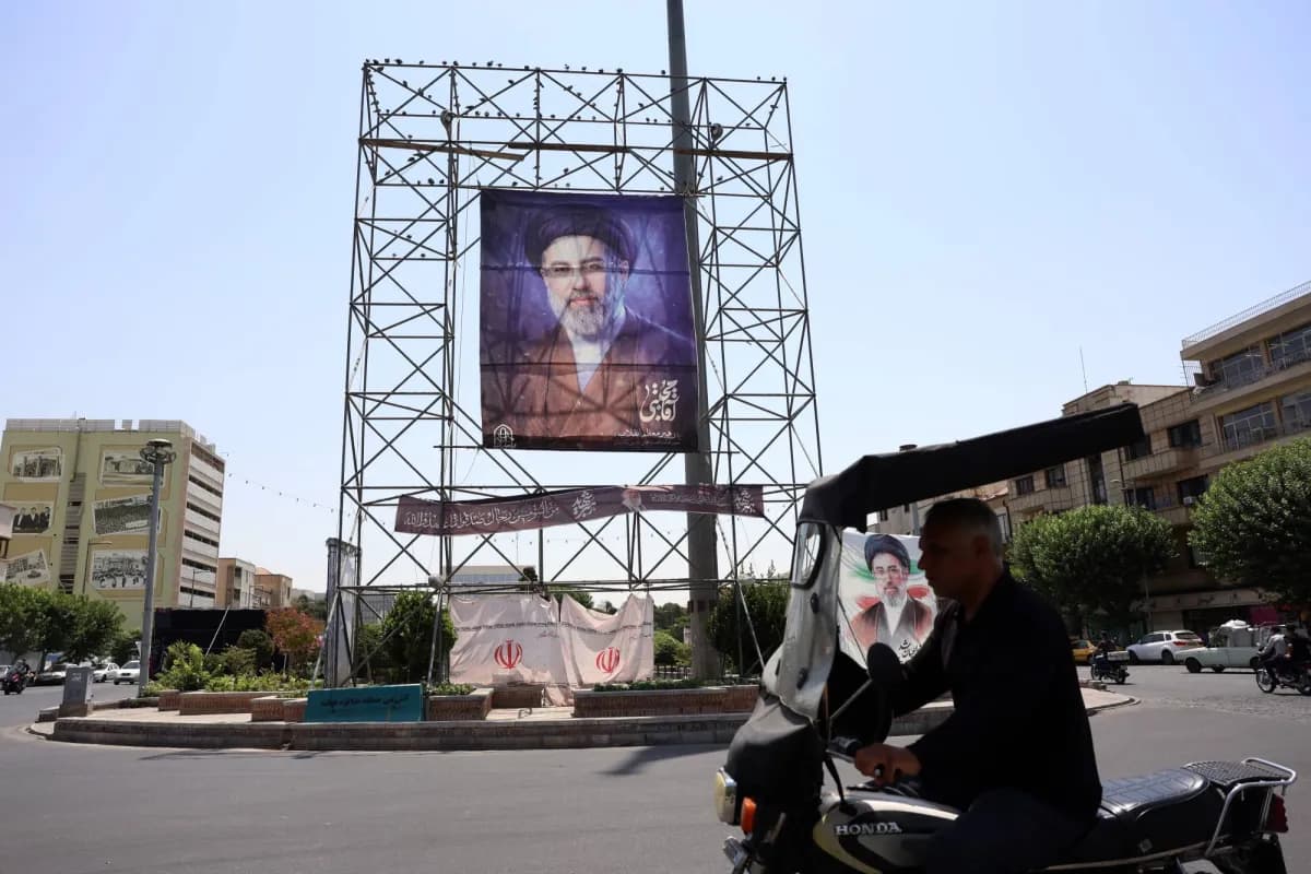 كيف أصبح غياب مجتبى خامنئي عبئاً على السلطة في إيران؟