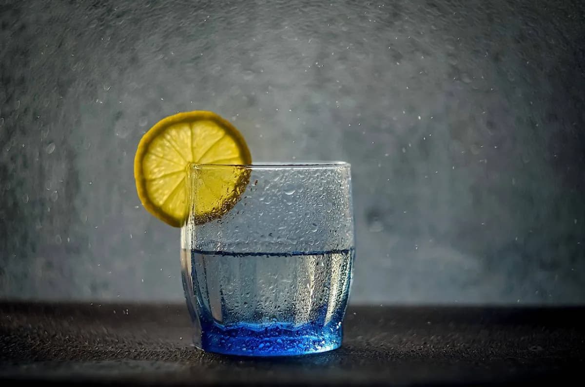 خمسة مشروبات صيفية منتعشة لا ترفع سكر الدم