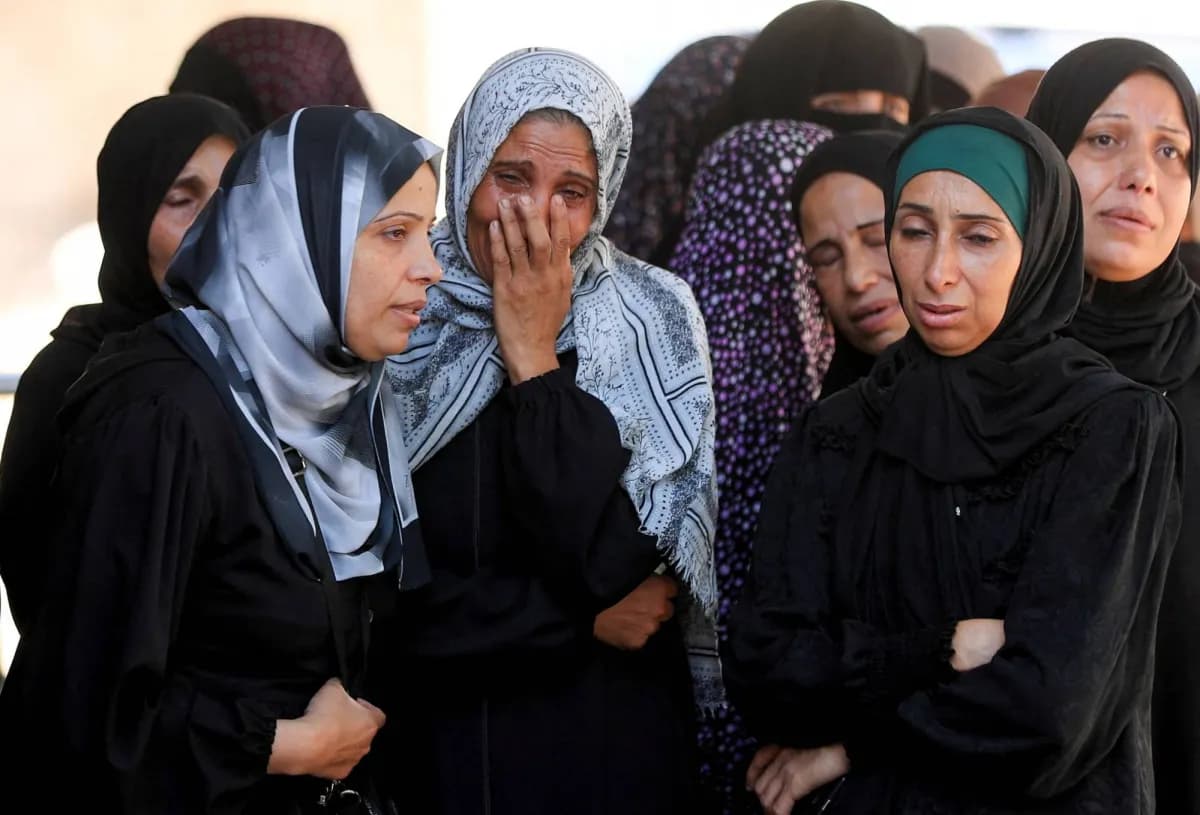 Israel displays escalation in Gaza on third day