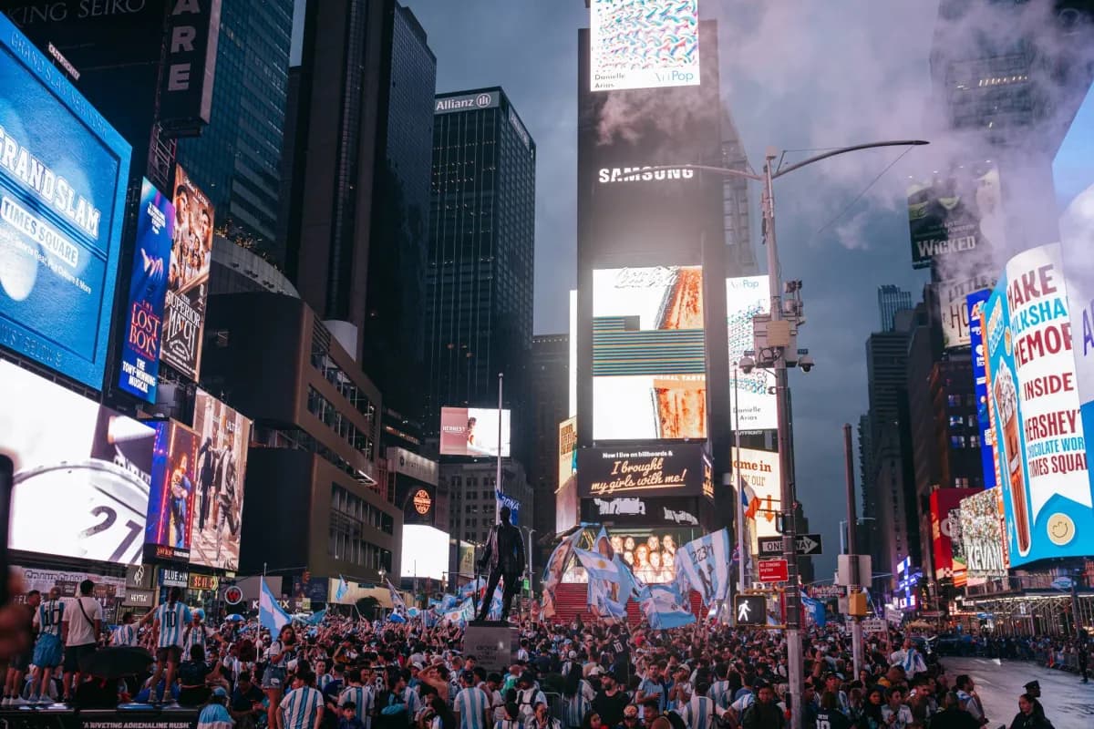 المونديال يدر 15 مليار دولار