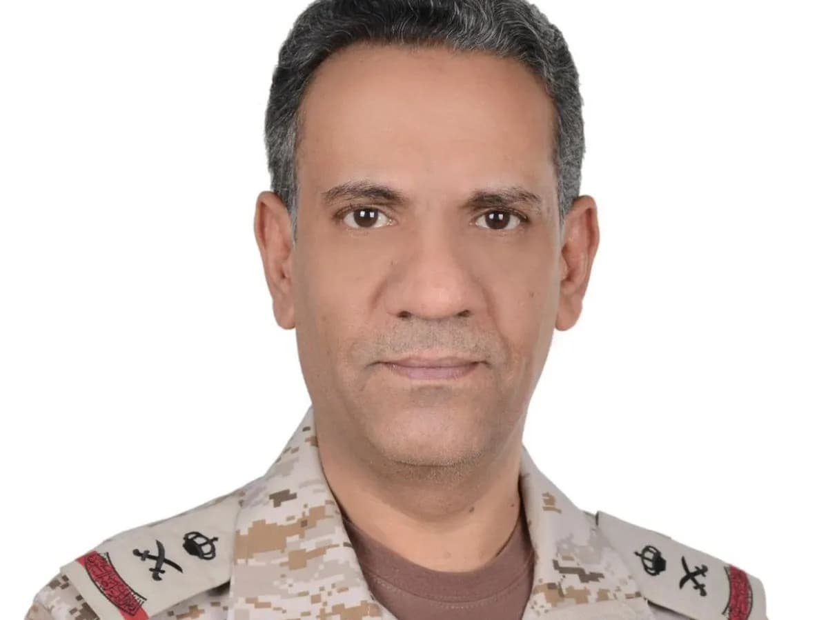 Coalition targets Houthi sites in Al Hudaydah