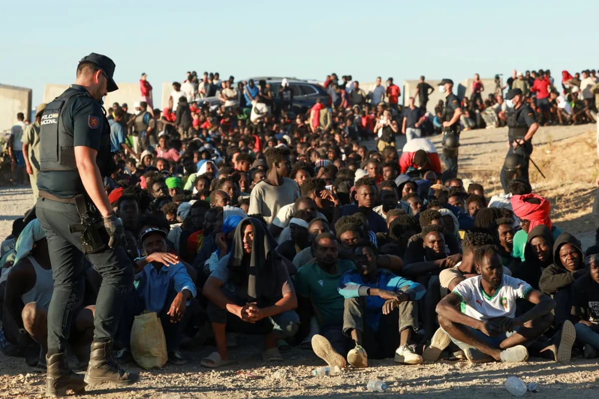 Moroccan official: Rabat warned Madrid on migrant surge