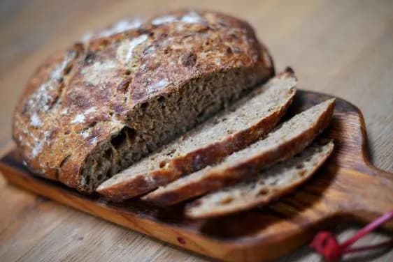 Effects of regular bread consumption on heart health