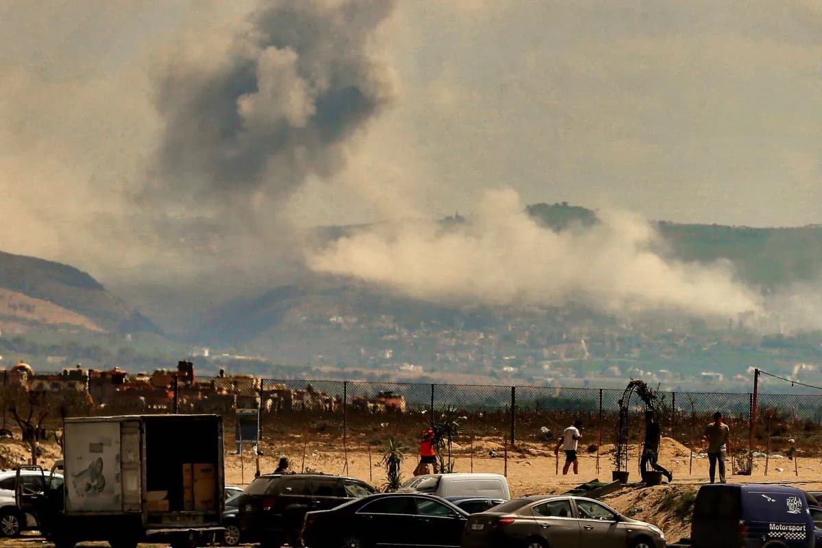 Israeli Bombs Hit Al-Mansouri and Mais al-Jabal