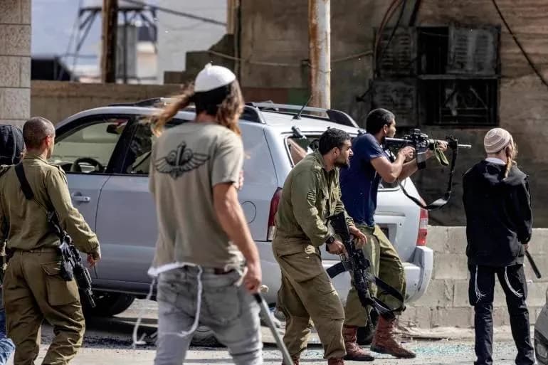 Israeli army blocks settler after assault