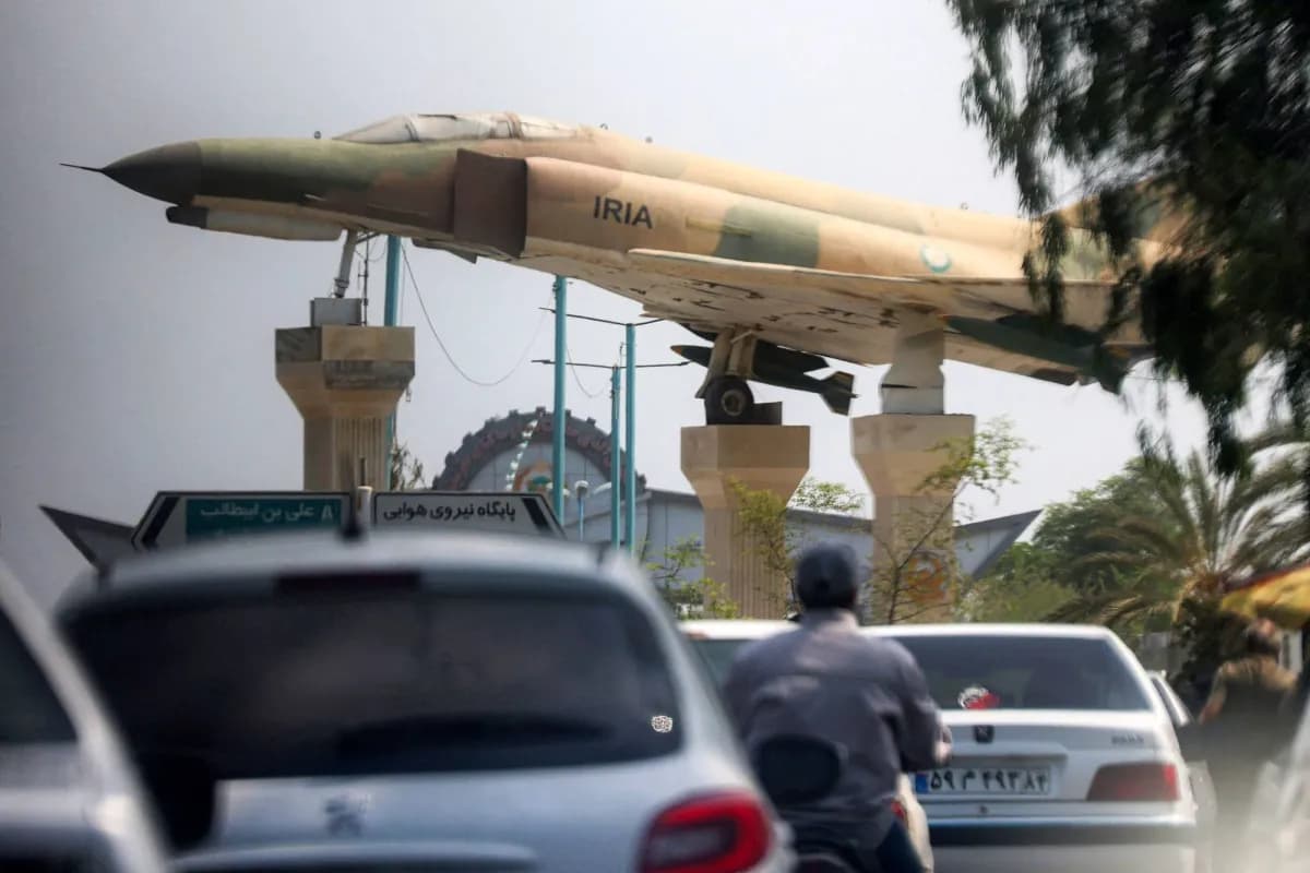 Iran maintains its account of detaining pilots