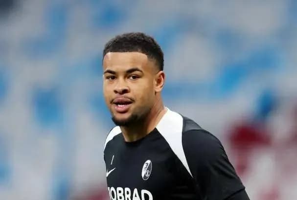 Frankfurt targets Freiburg's goalkeeper
