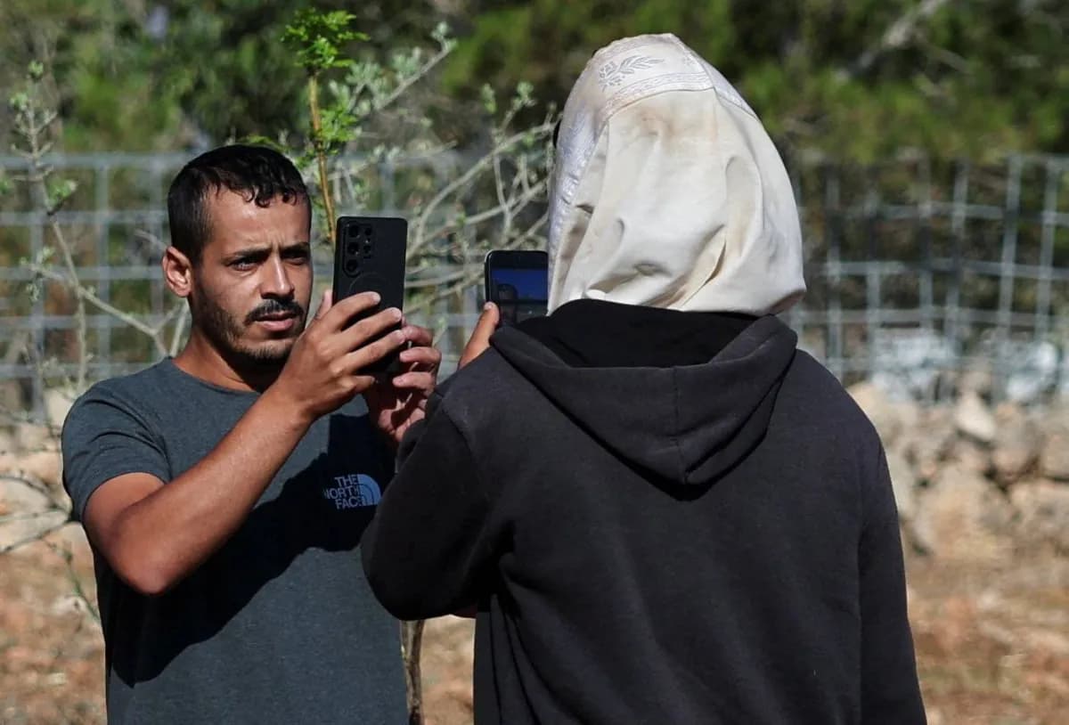 Qasra Palestinian siege relies on aid