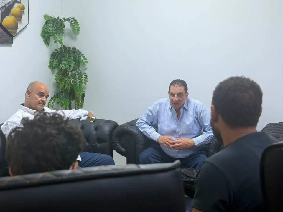 مصر تسهل عودة ناجين من غرق القارب الليبي