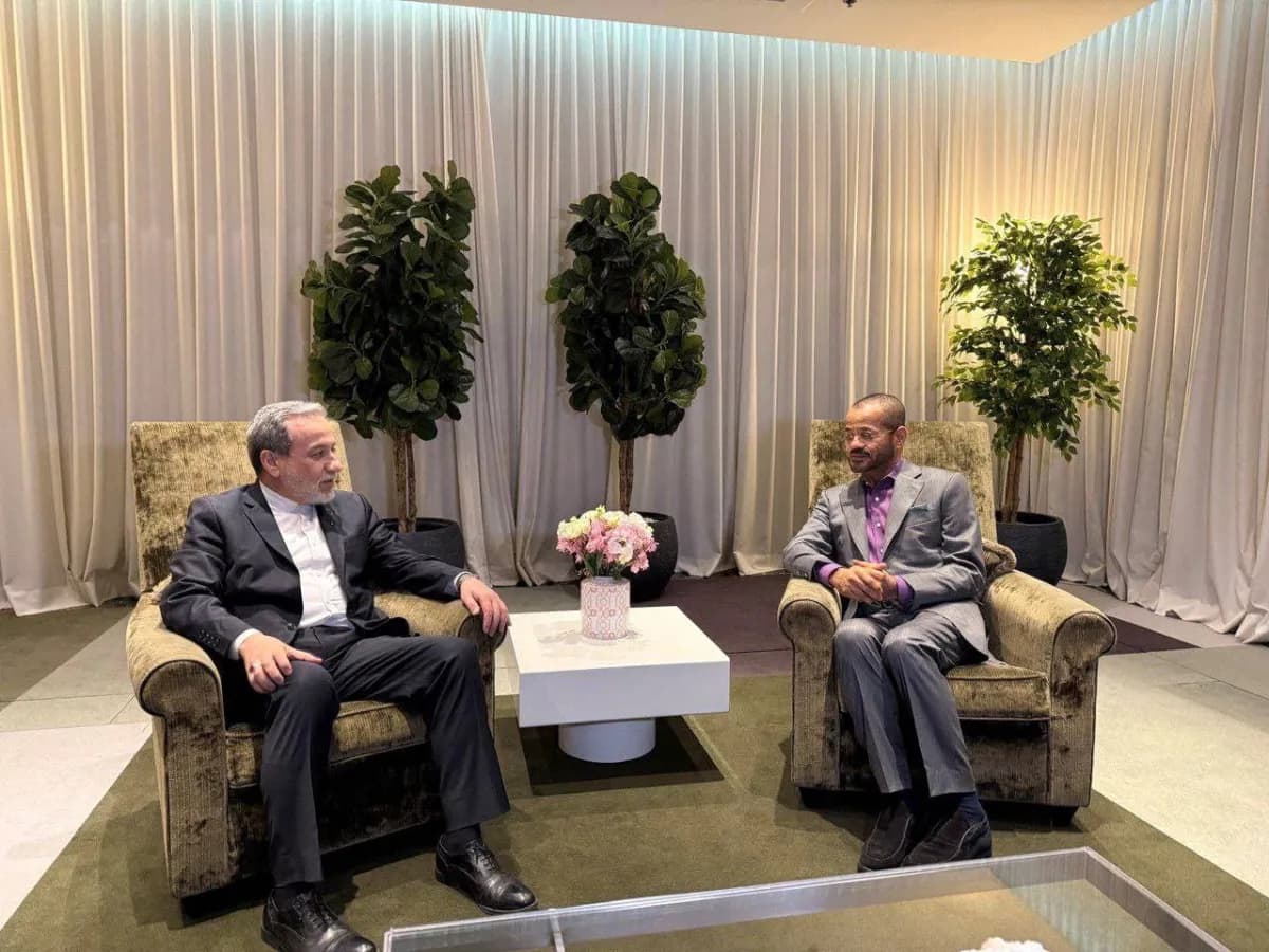 عمان وإيران تستأنفان حوار مضيق هرمز