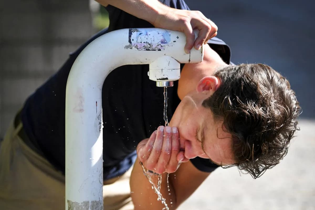 Does water intake timing influence blood pressure