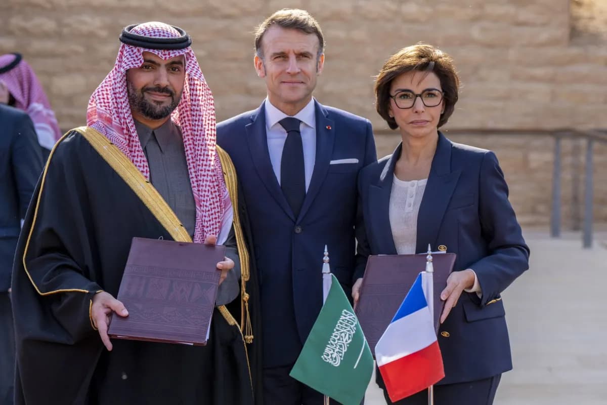من اللوفر إلى العلا ثقافة تبني الجسور