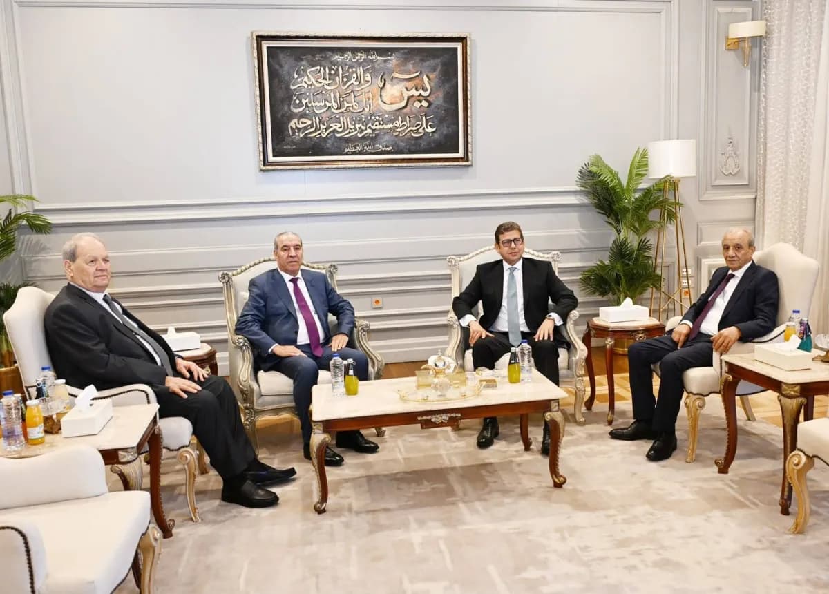 رئيس المخابرات المصري يناقش وحدة الفلسطينيين