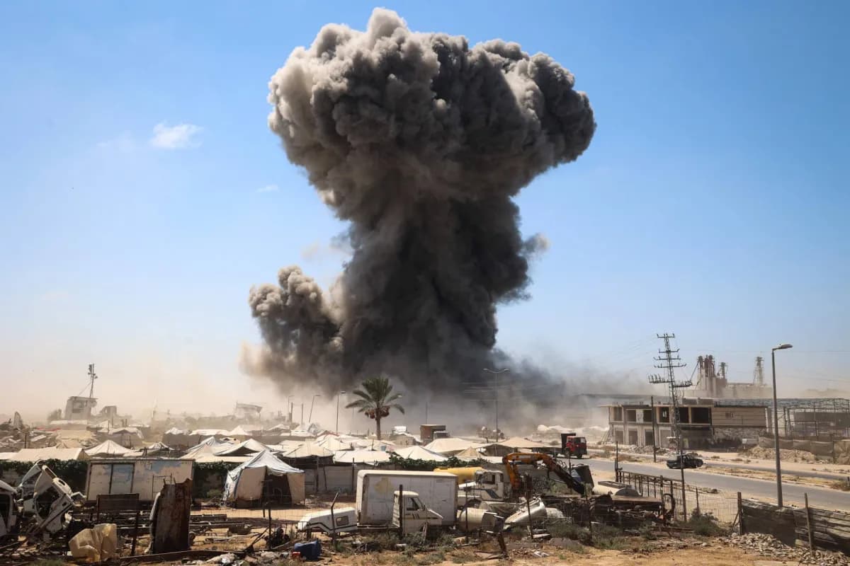 Casualties in Israeli airstrikes on Deir al-Balah shelter