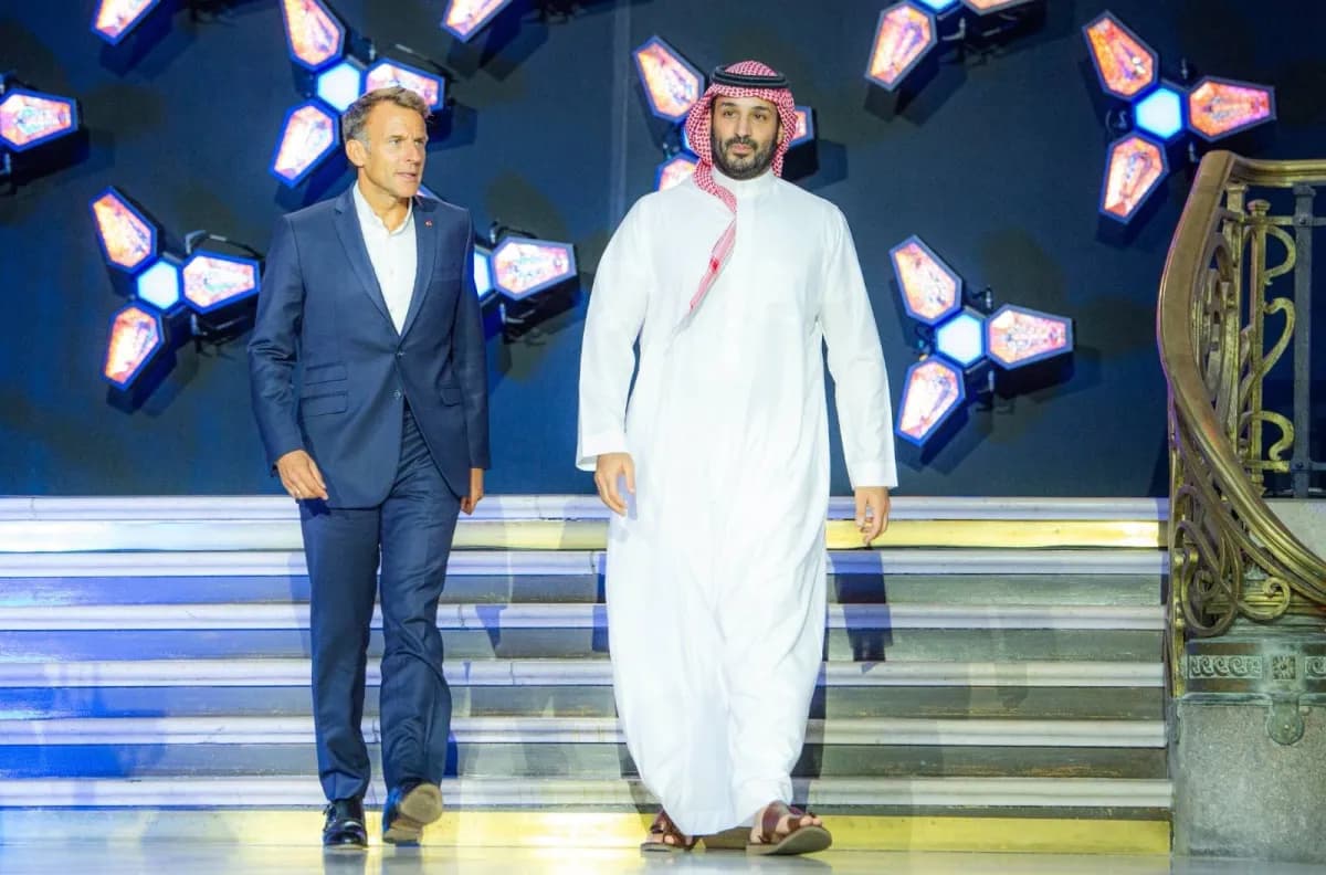 ماكرون يتحدث عن زيارة ولي العهد السعودي