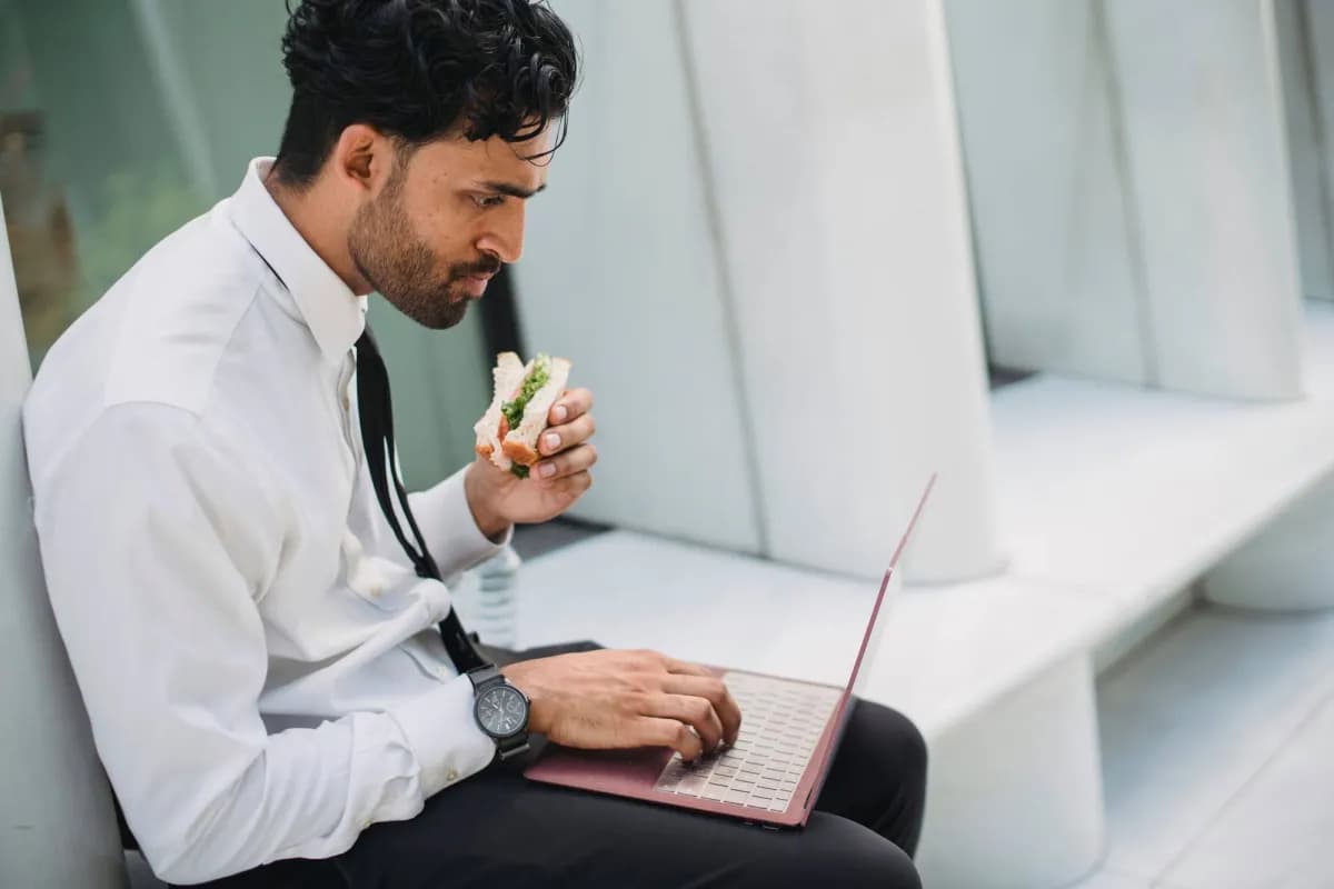 Your keyboard may host bacteria Avoid this habit