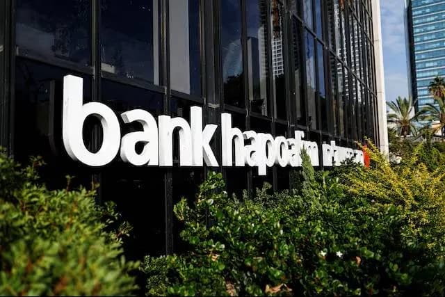 Israel delays Palestinian bank talks until after elections