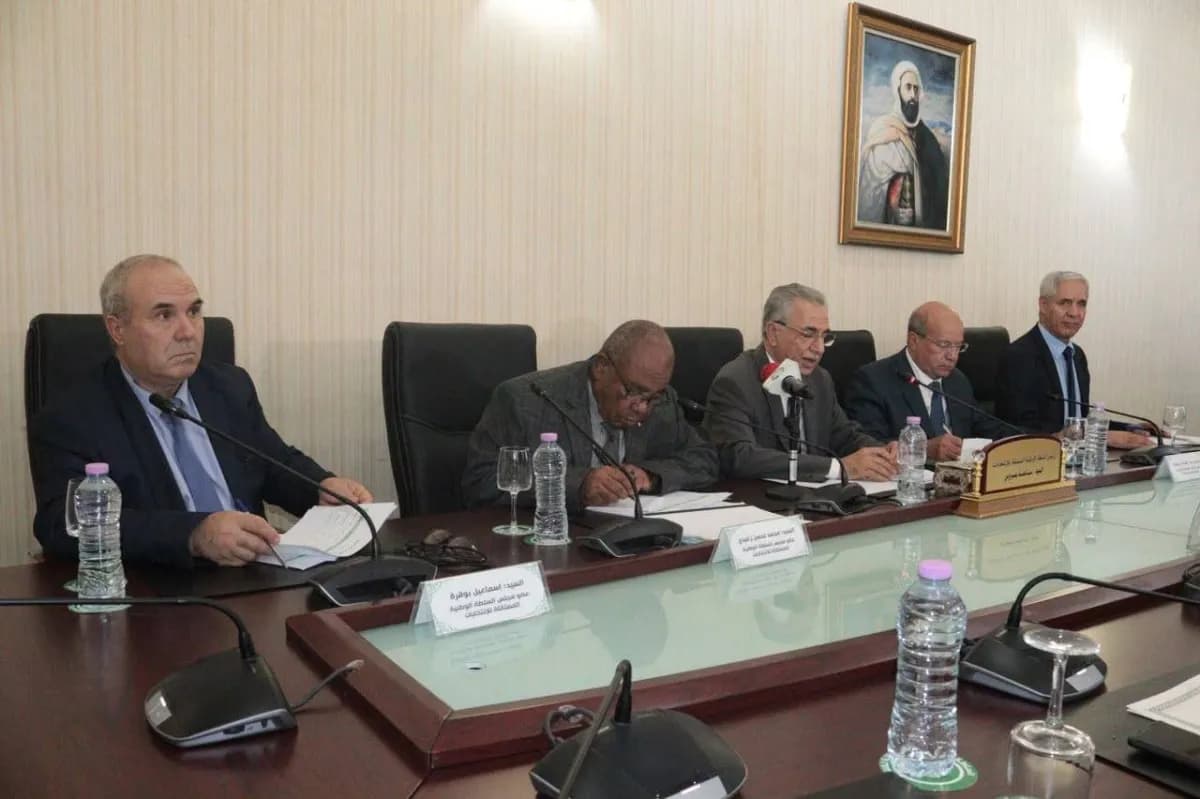 Algeria Electoral Authority boosts party talks for municipal polls