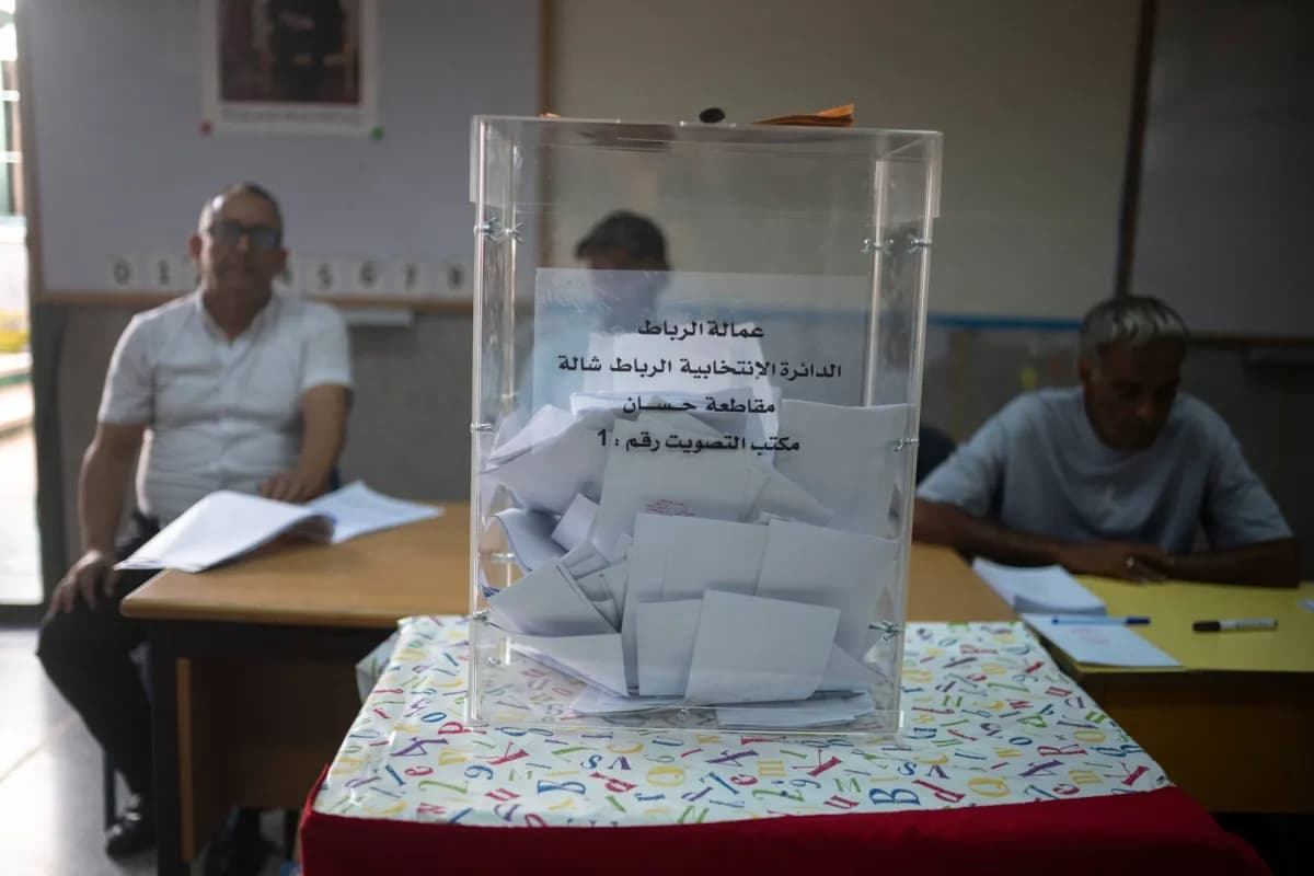 المغاربة ينتخبون تشكيل الحكومة قبل المونديال