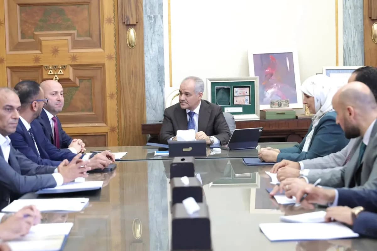 Libya worries over dinar dollarization
