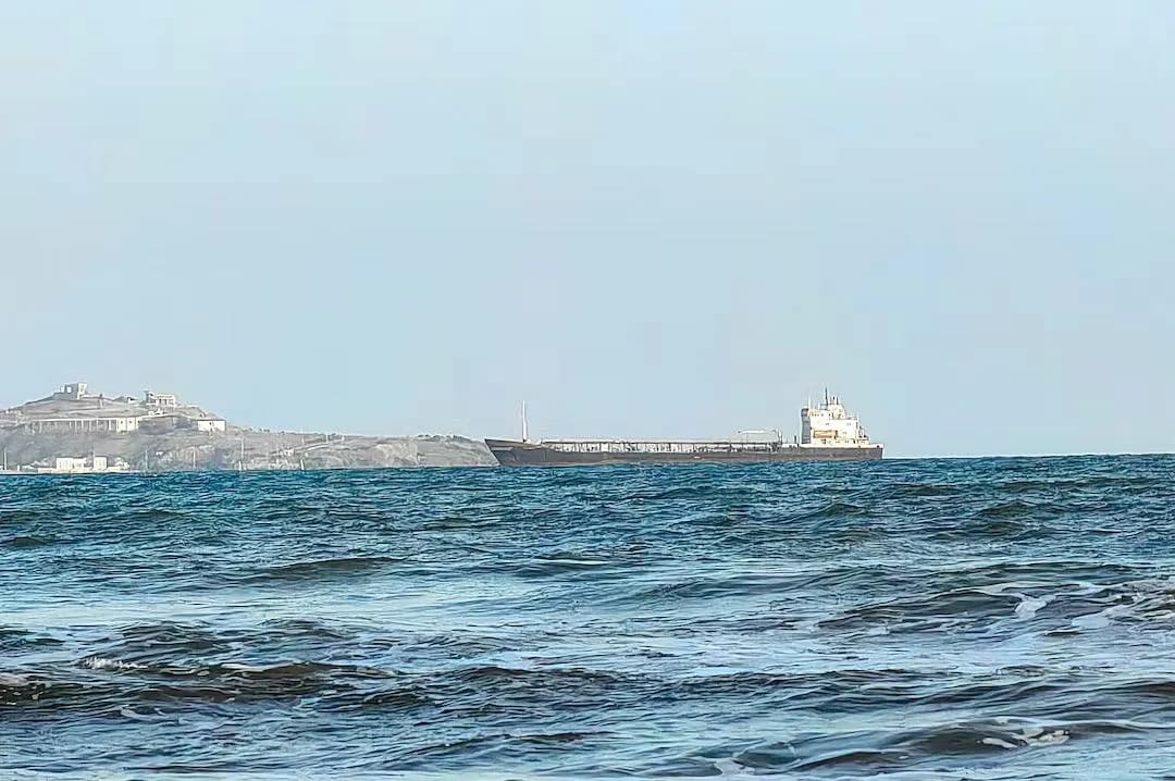 Puntland troops free tank from pirates
