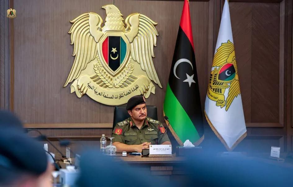 الجيش الليبي ينفي لقاء حفتر بنتنياهو